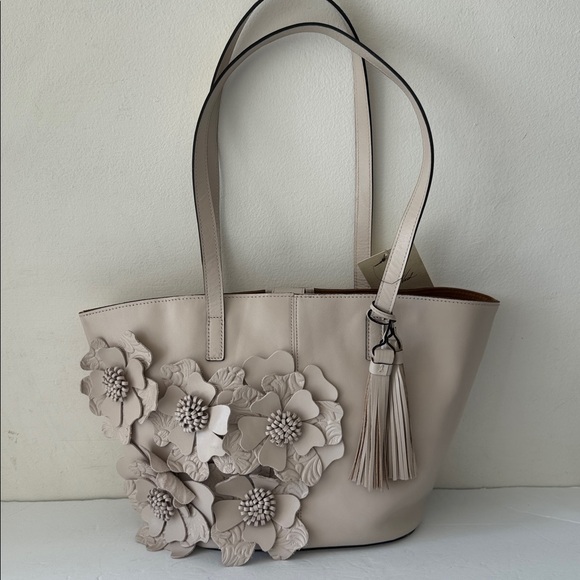 Patricia Nash Marconia Leather Tote Floral Applique HandBag Tassel Chalk White - Picture 8 of 12